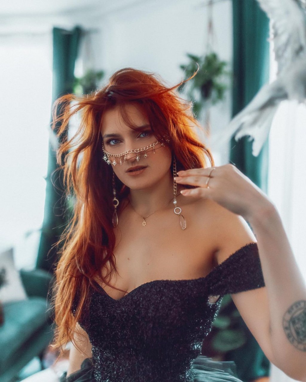 Eva - Tarot Reader
